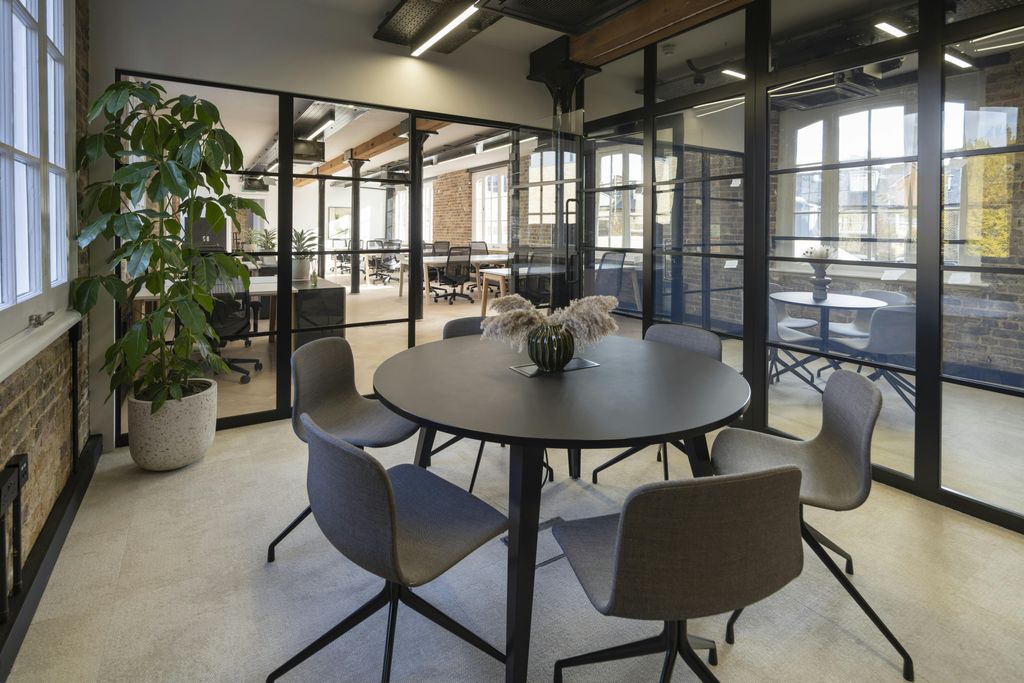 Property photo 3 of 11 MC42211948Hr.Jpg