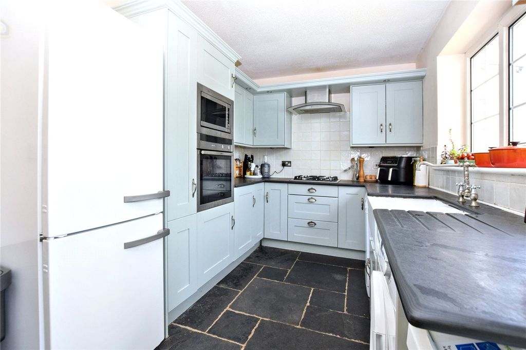 Property photo 2 of 21 Picture No. 02
