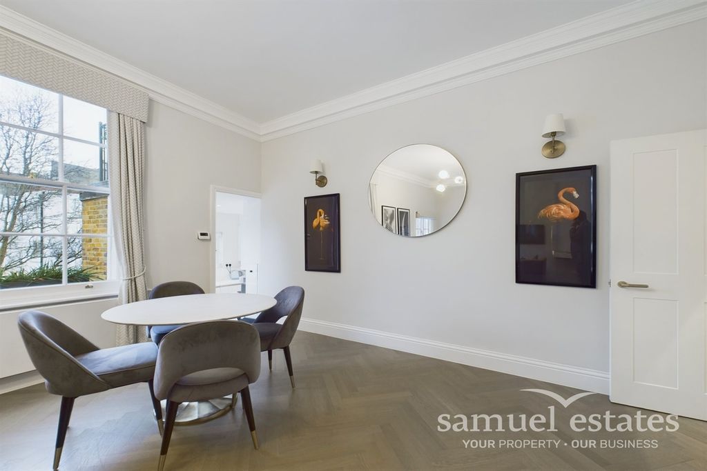 Property photo 3 of 13 Dining Area