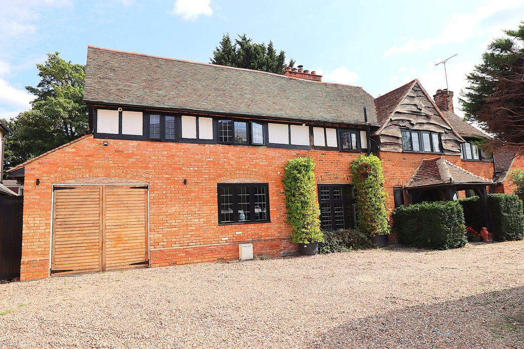 Property photo 1 of 30