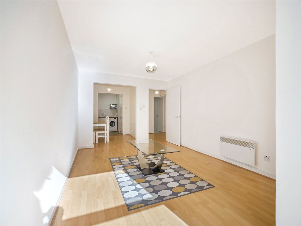 Property photo 2 of 23 Picture No. 29