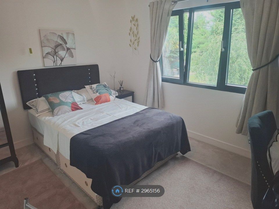 Property photo 3 of 13 Double Bedroom For Single Occupancy