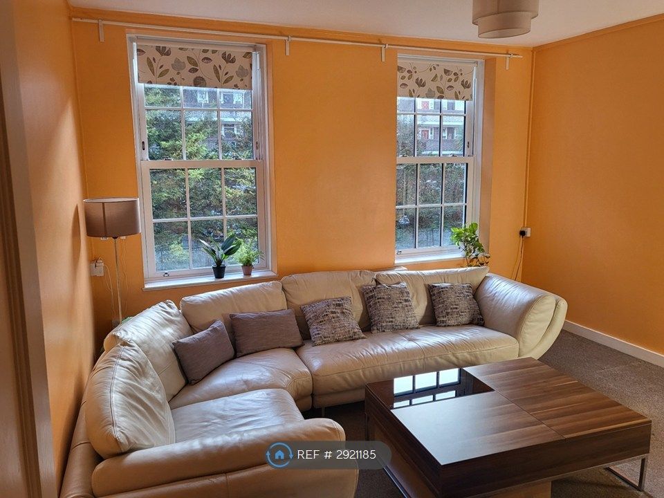 Property photo 2 of 9