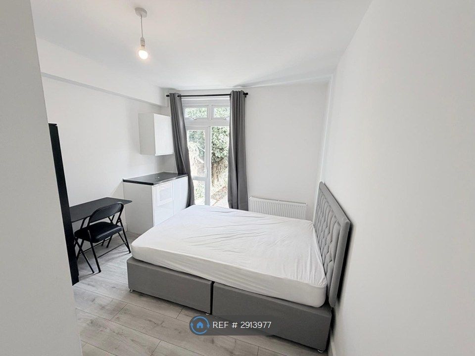 Property photo 2 of 4