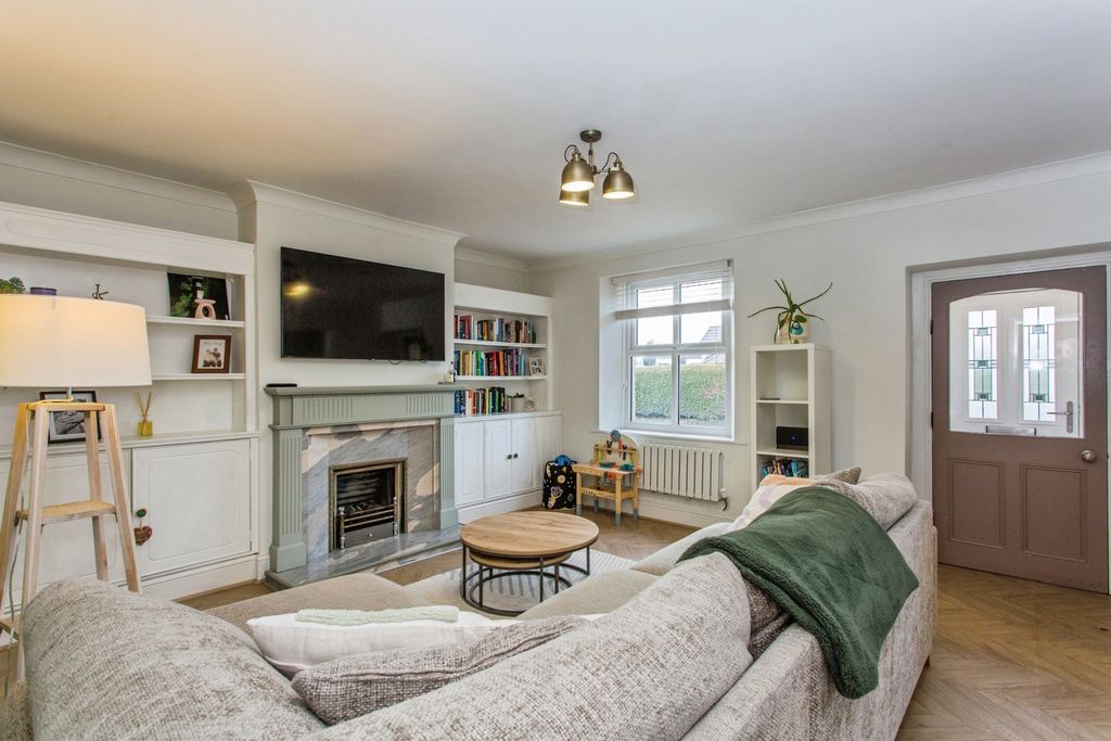 Property photo 2 of 19 Pbox-Img.Jpg