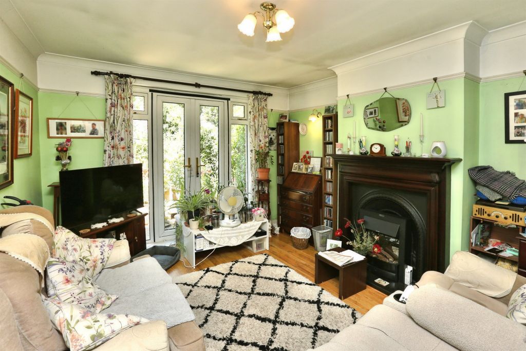 Property photo 2 of 12