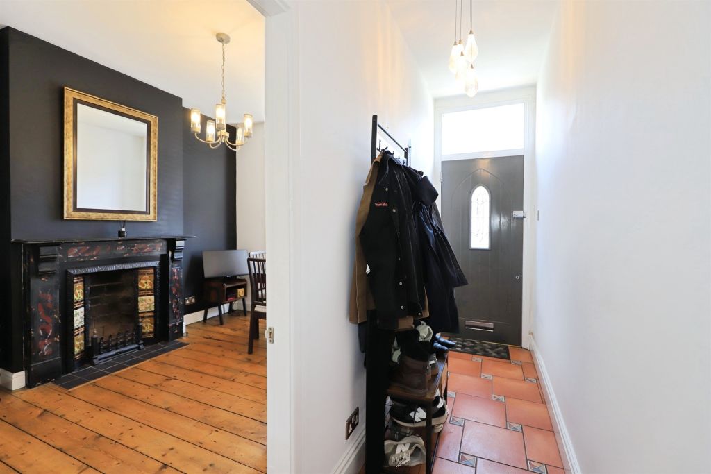 Property photo 2 of 18