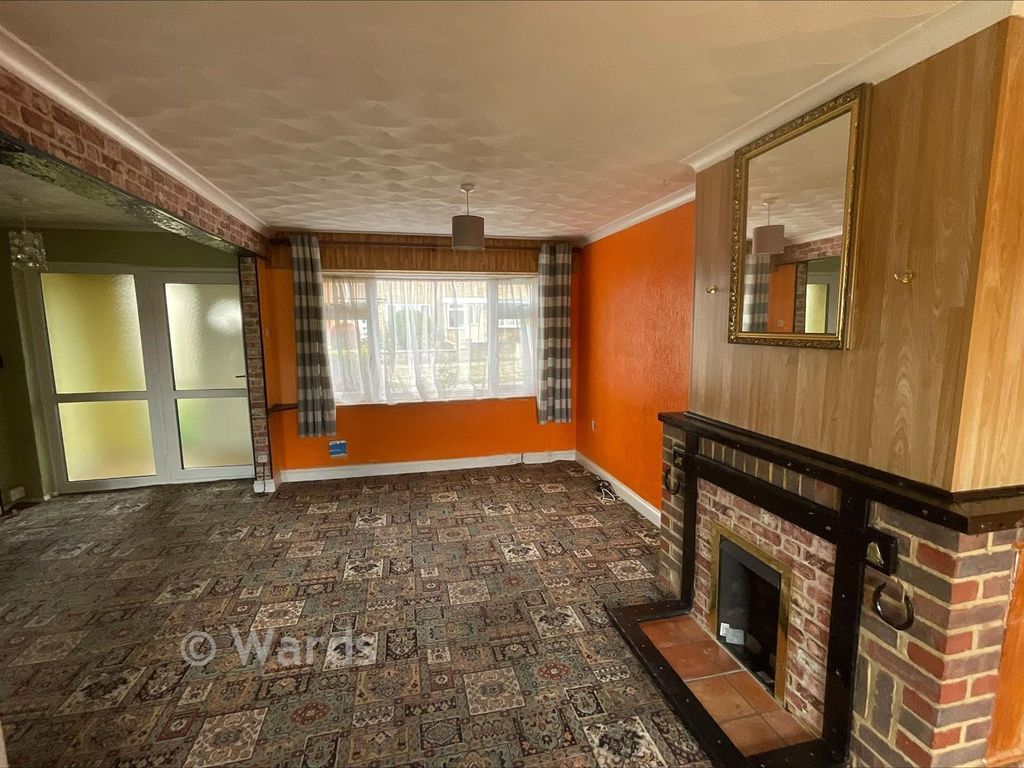 Property photo 3 of 12 Lounge