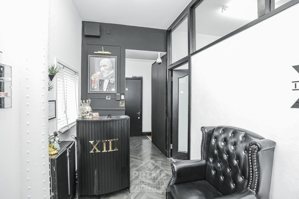 Property photo 2 of 8