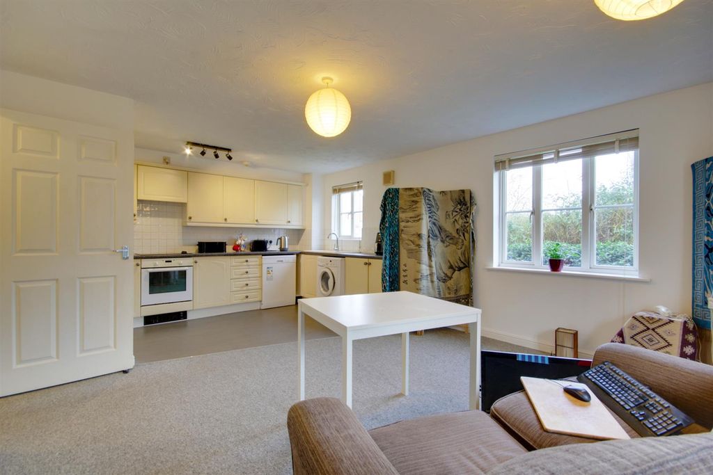 Property photo 3 of 7 Img_2589-Img_2591.Jpg