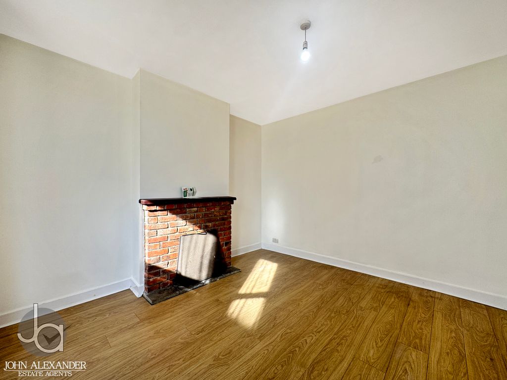 Property photo 3 of 14 20260319_144523216_0.5