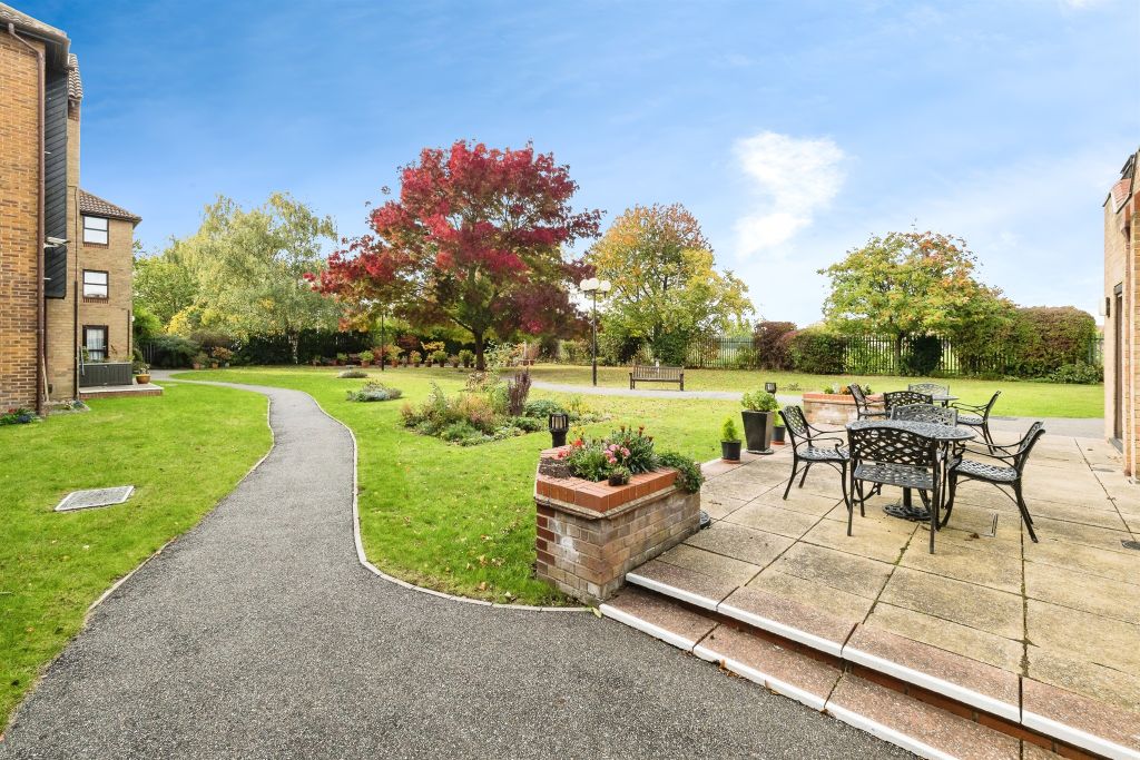 Property photo 3 of 4