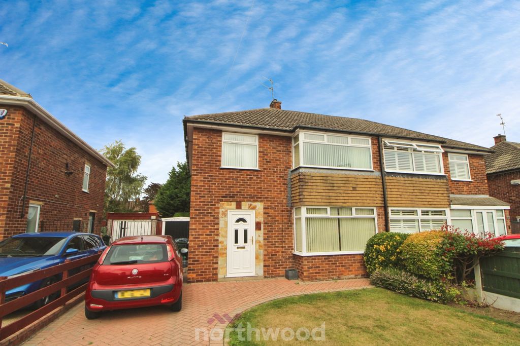 Property photo 1 of 21