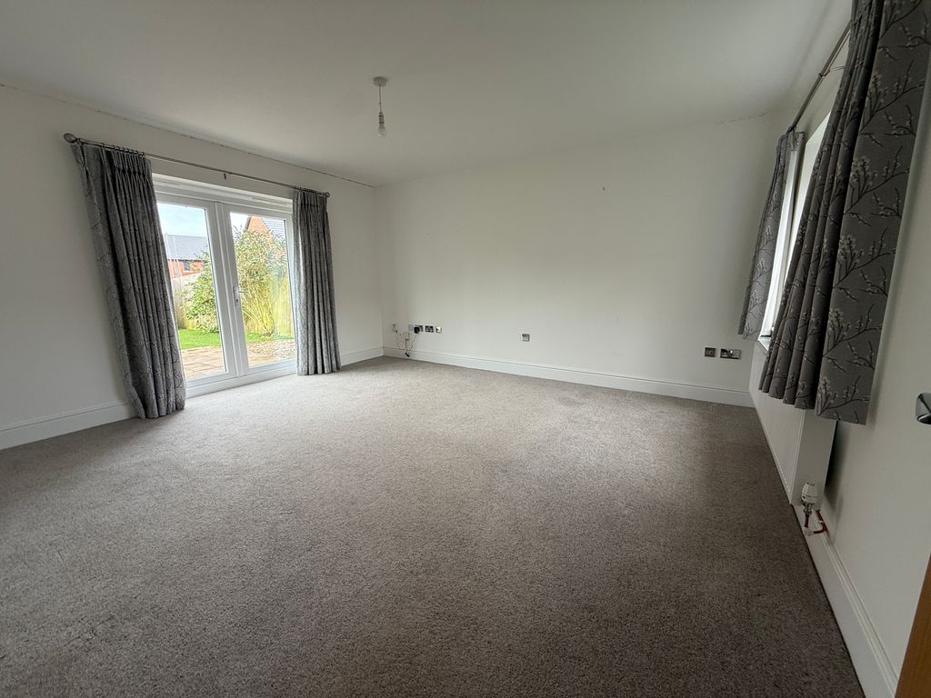 Property photo 2 of 18 Photo 1