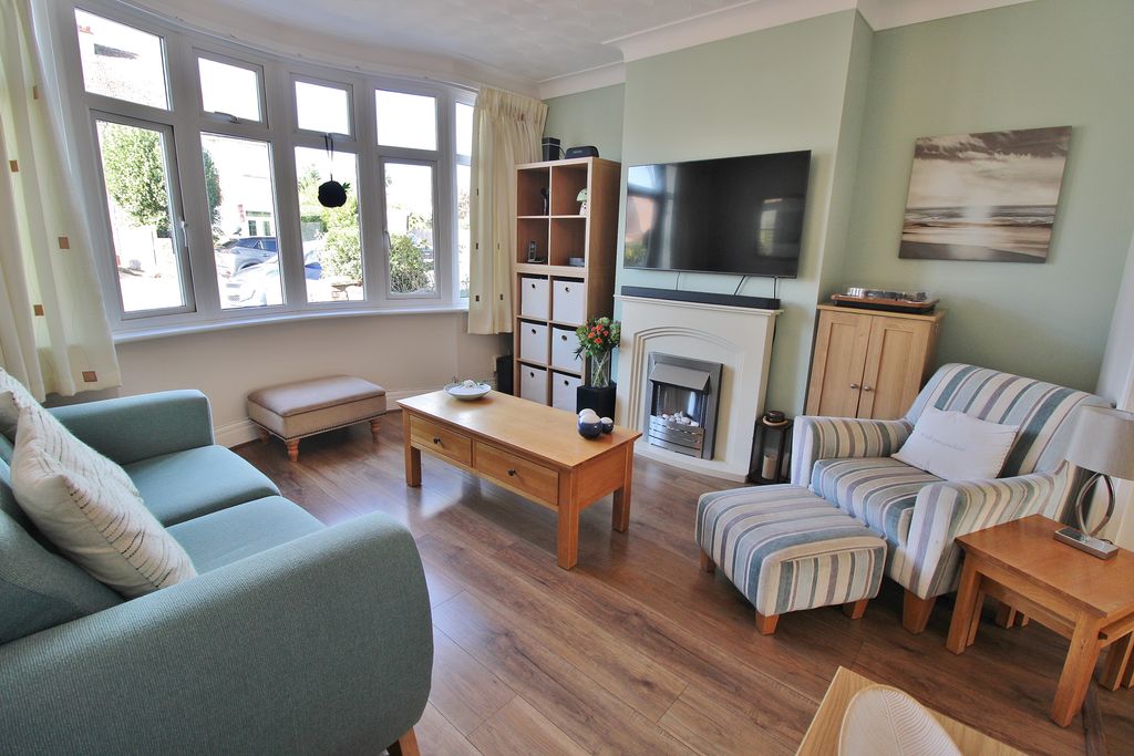 Property photo 3 of 24