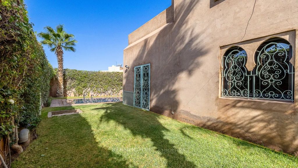 Property photo 3 of 23