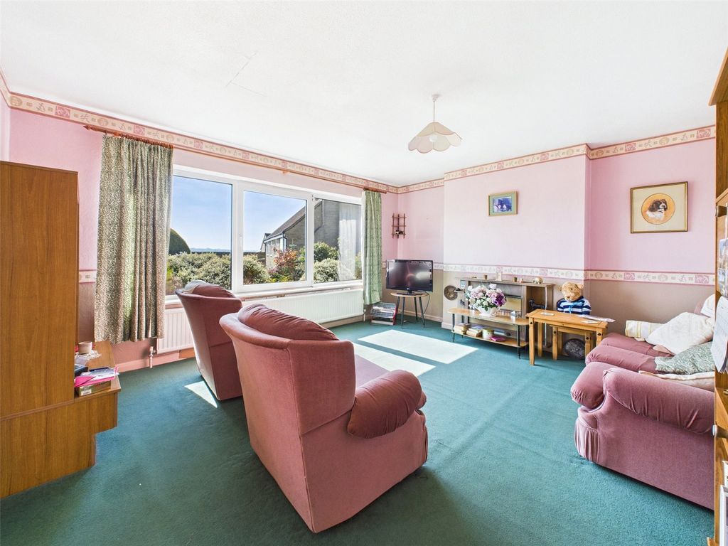 Property photo 2 of 16 Picture No. 03
