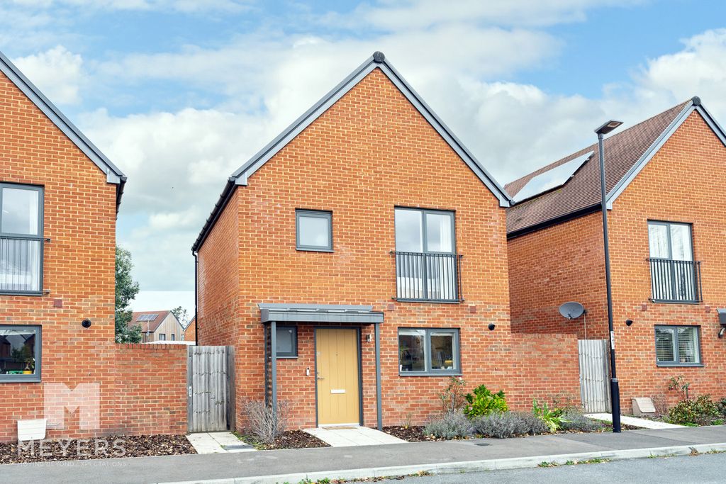 Property photo 1 of 21