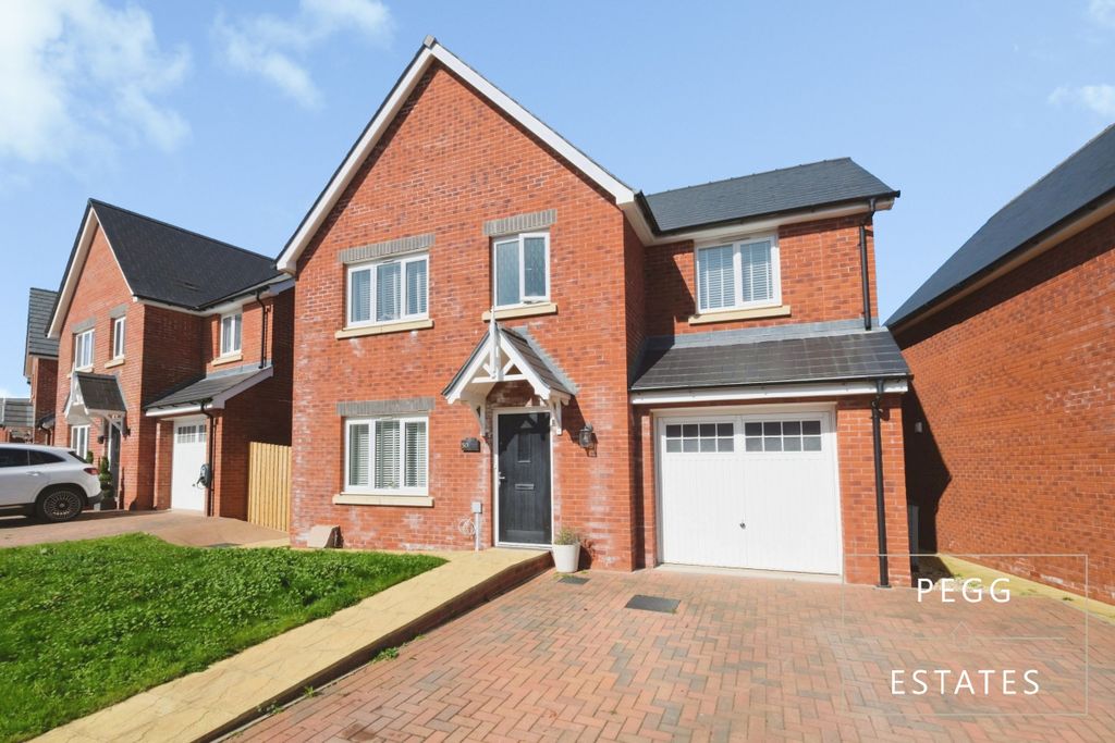 Property photo 1 of 34