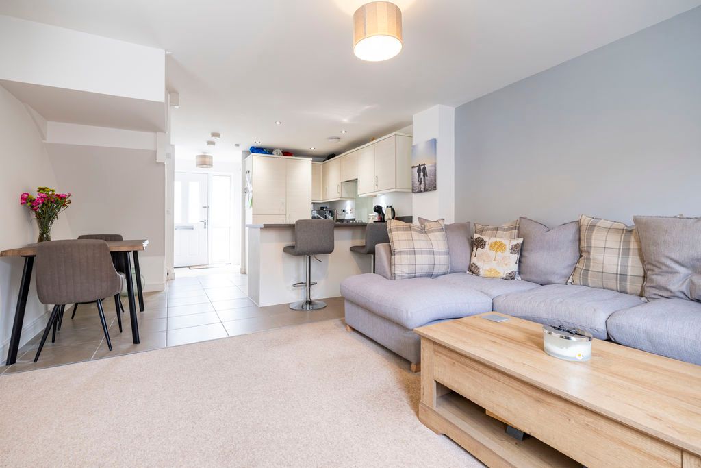 Property photo 2 of 21 Open Plan Living Accommodation