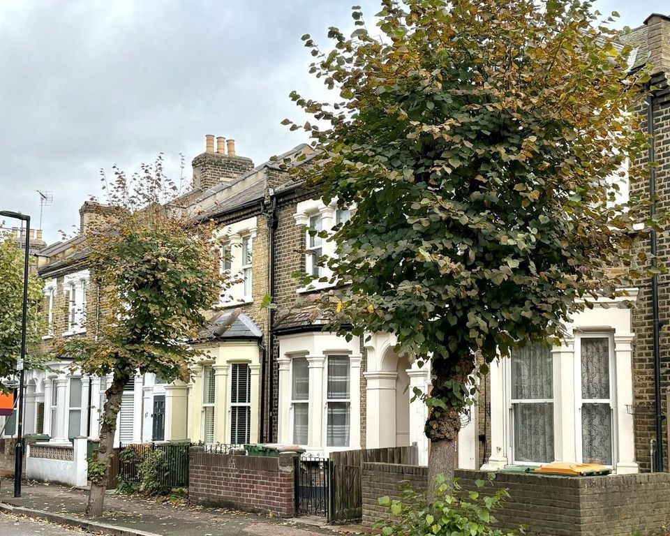 Property photo 3 of 12 House For Sale E15 Barrain London Estate Agents