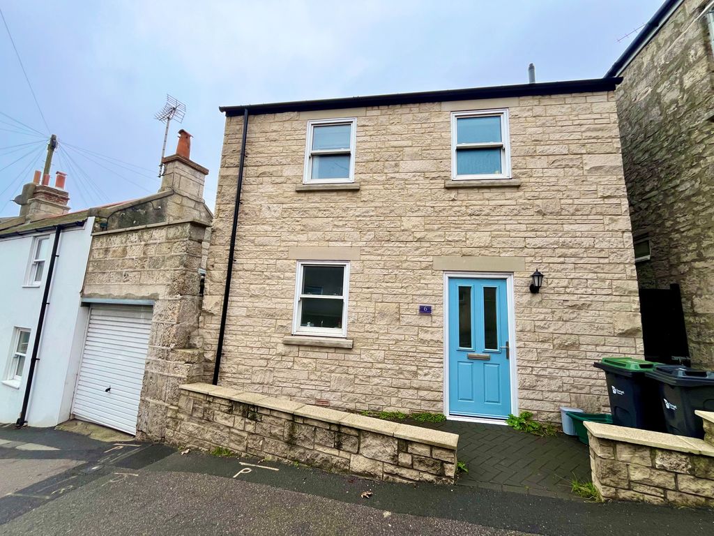 Property photo 1 of 4