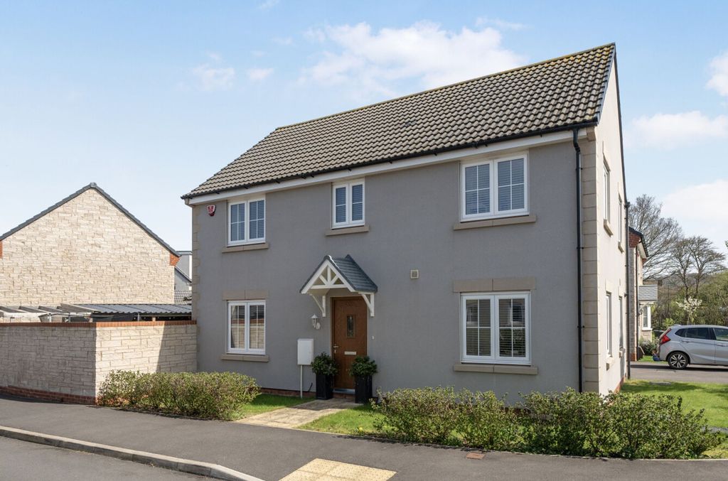 Property photo 2 of 24 Front