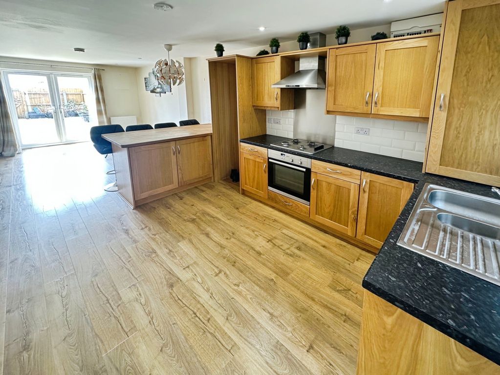 Property photo 2 of 13 Image