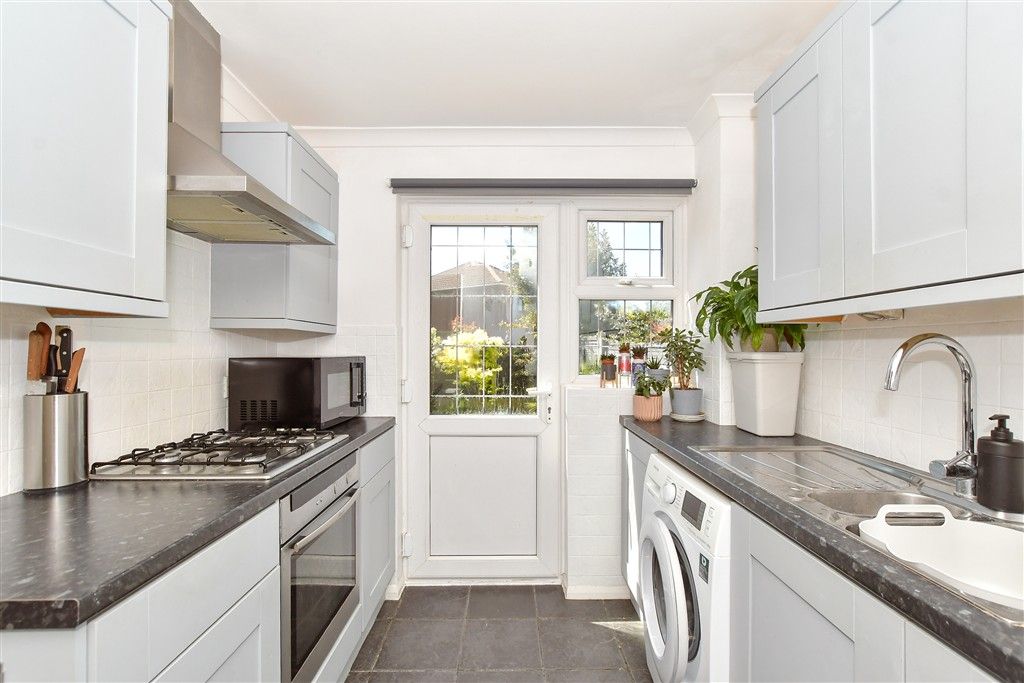 Property photo 2 of 15 Kitchen