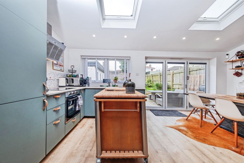 Property photo 3 of 13 Kitchen