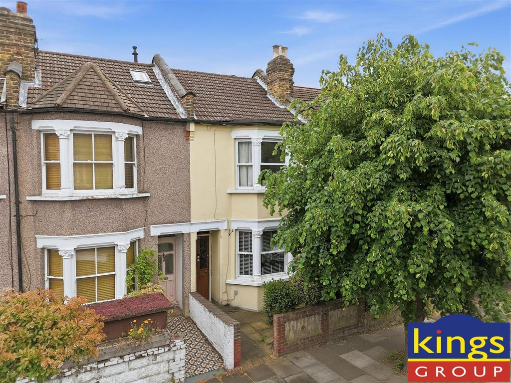 Property photo 1 of 18