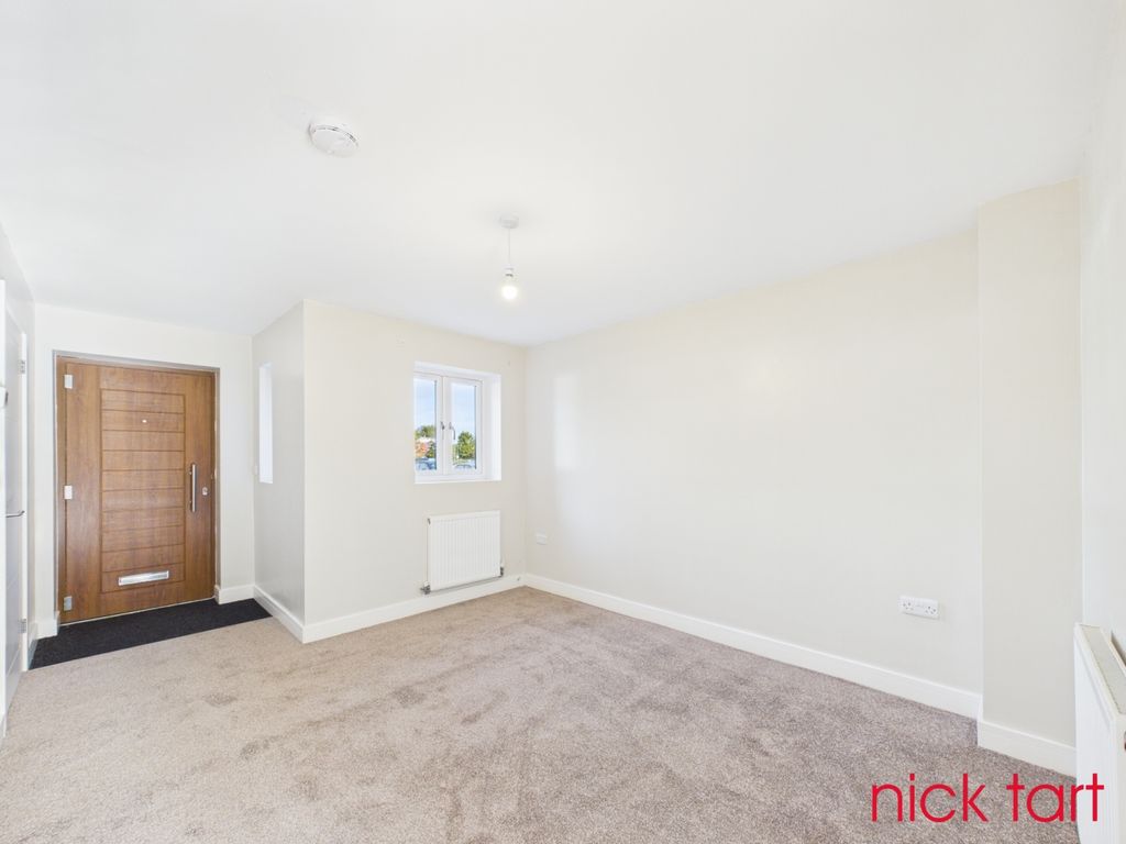 Property photo 2 of 19 Cam02849G0-Pr0192-Still002