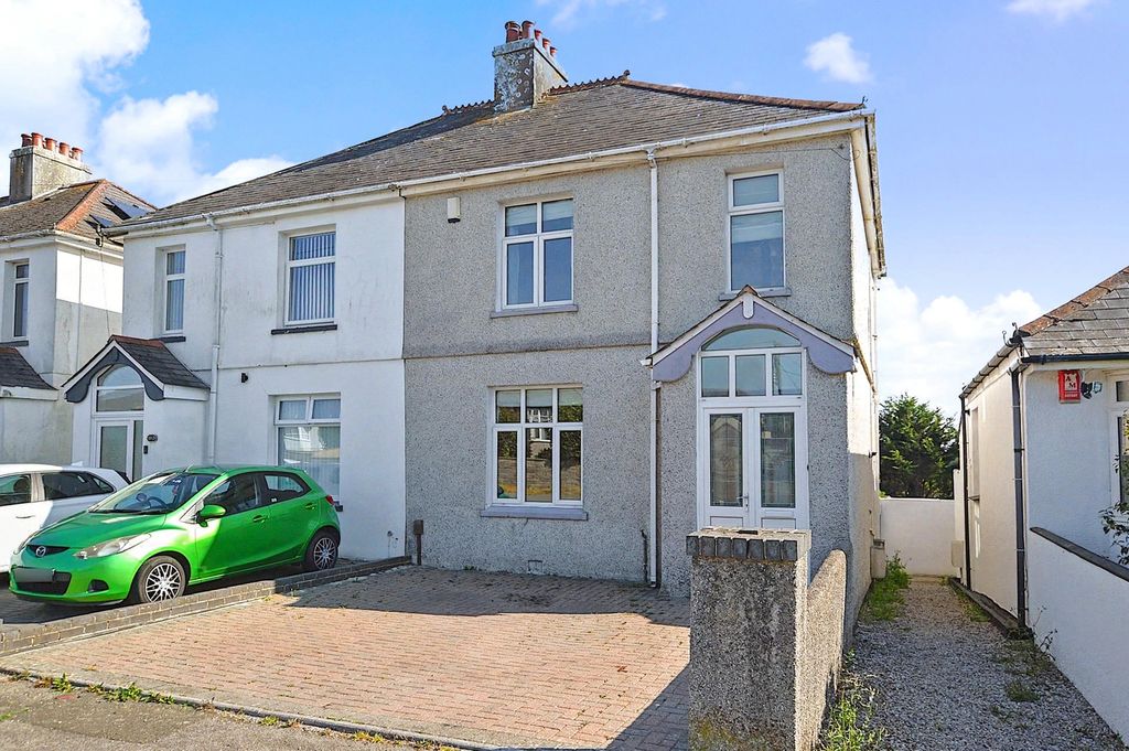Property photo 1 of 13 Front