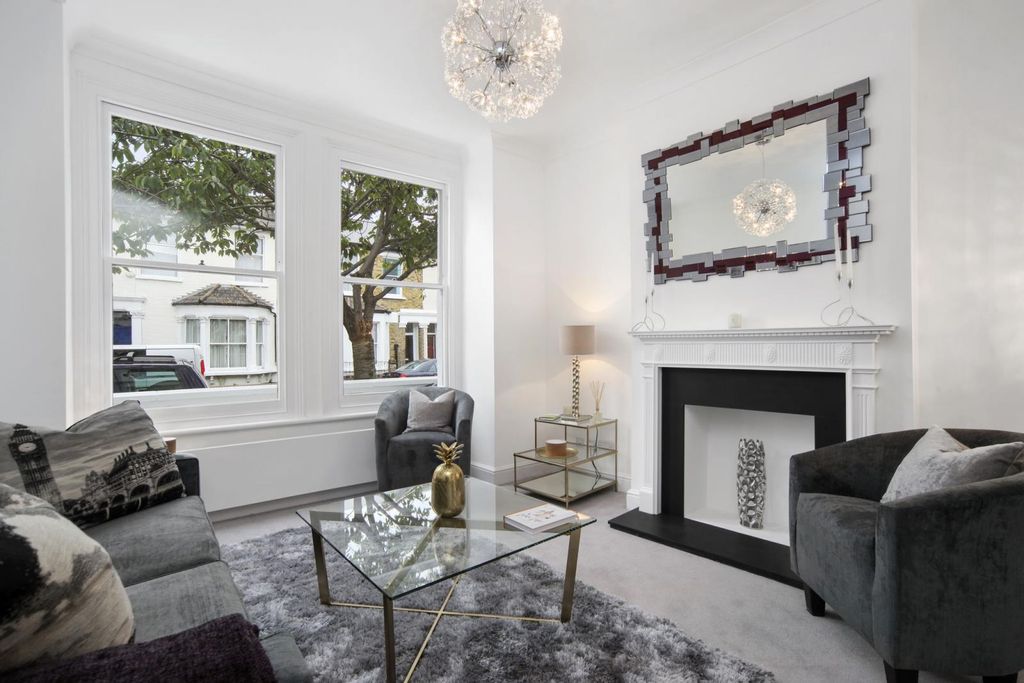 Property photo 3 of 9