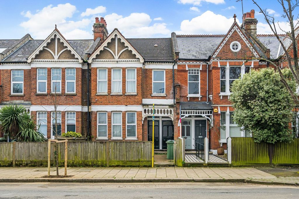 Property photo 1 of 6