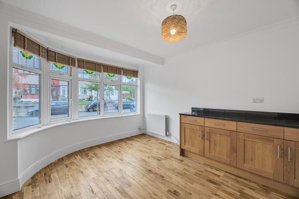 Property photo 3 of 13 Lounge/Reception Room