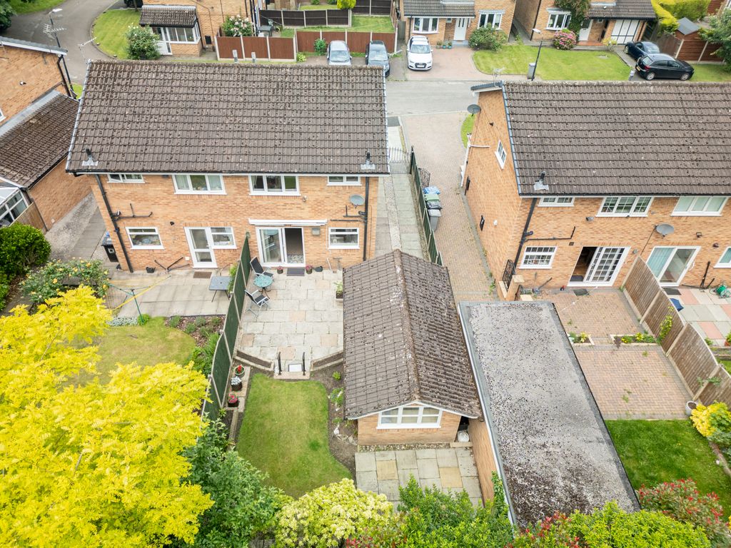 Property photo 2 of 18 External