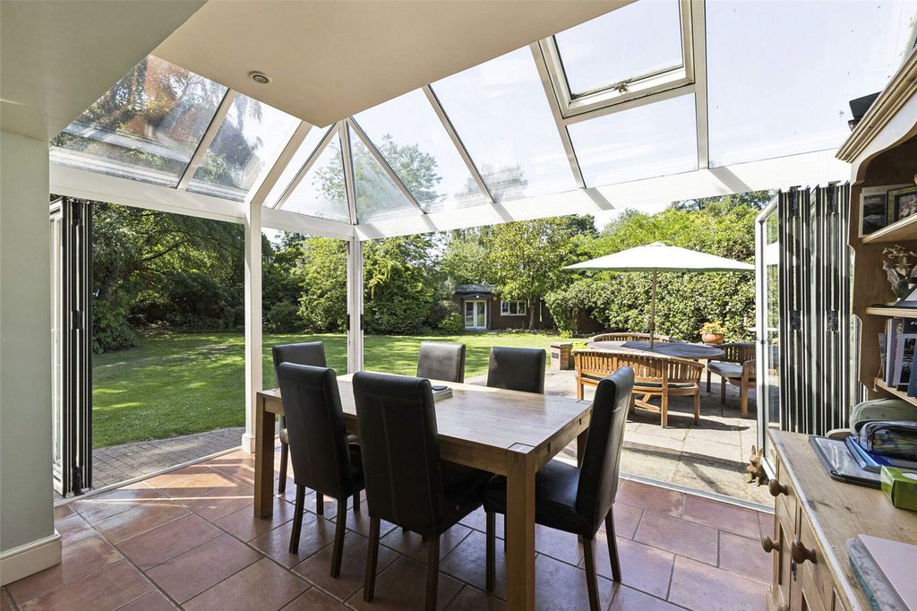 Property photo 3 of 15 Conservatory