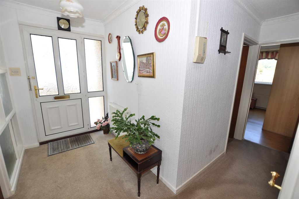 Property photo 2 of 16 Entrance