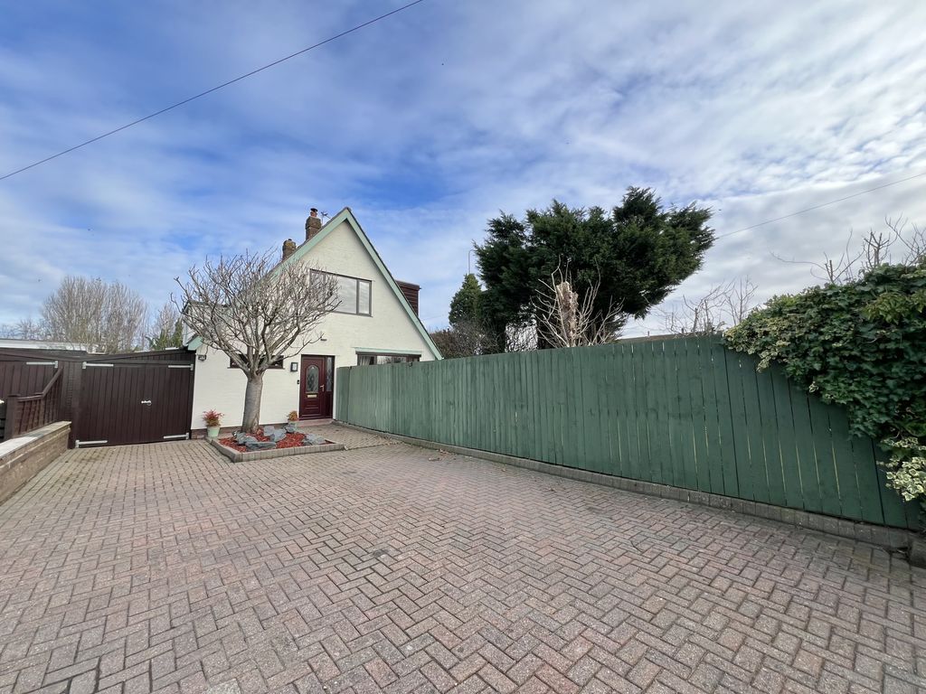 Property photo 2 of 30