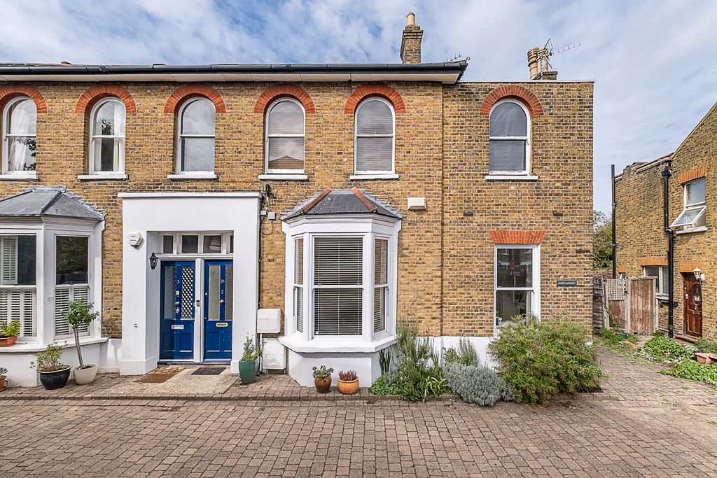 Property photo 1 of 29