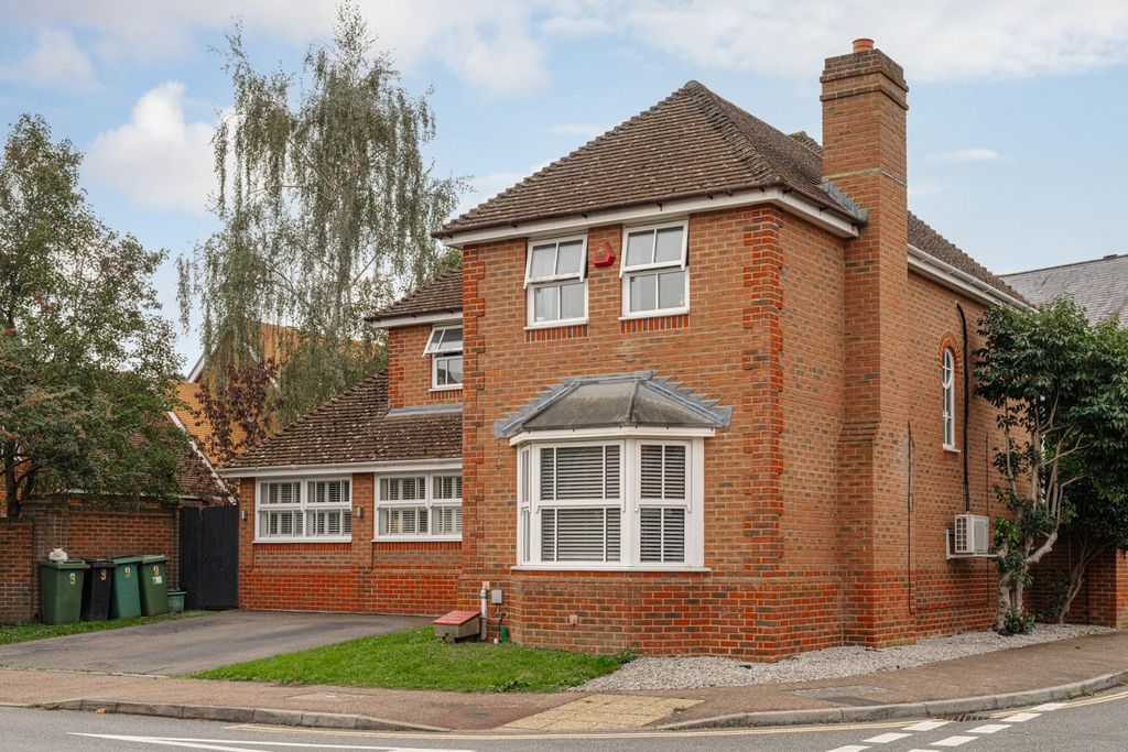 Property photo 1 of 23