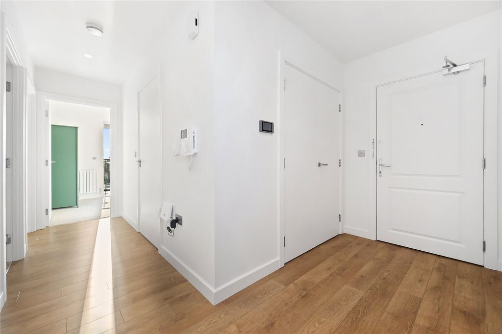 Property photo 3 of 32 Picture No. 03