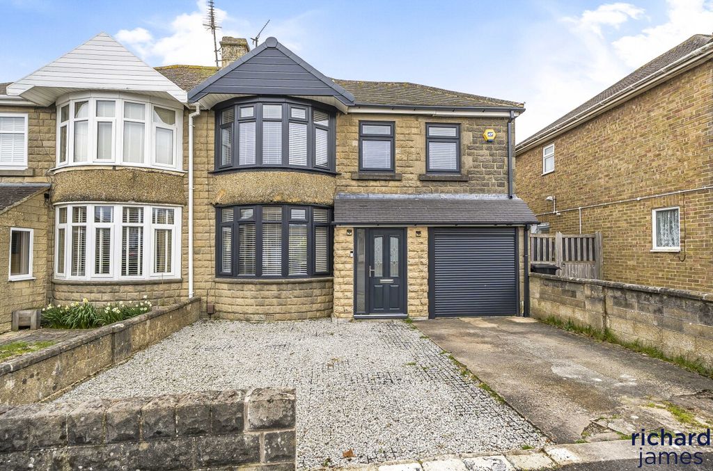 Property photo 1 of 21 31B0675305c44B39Bf0F049c2d1B80d8