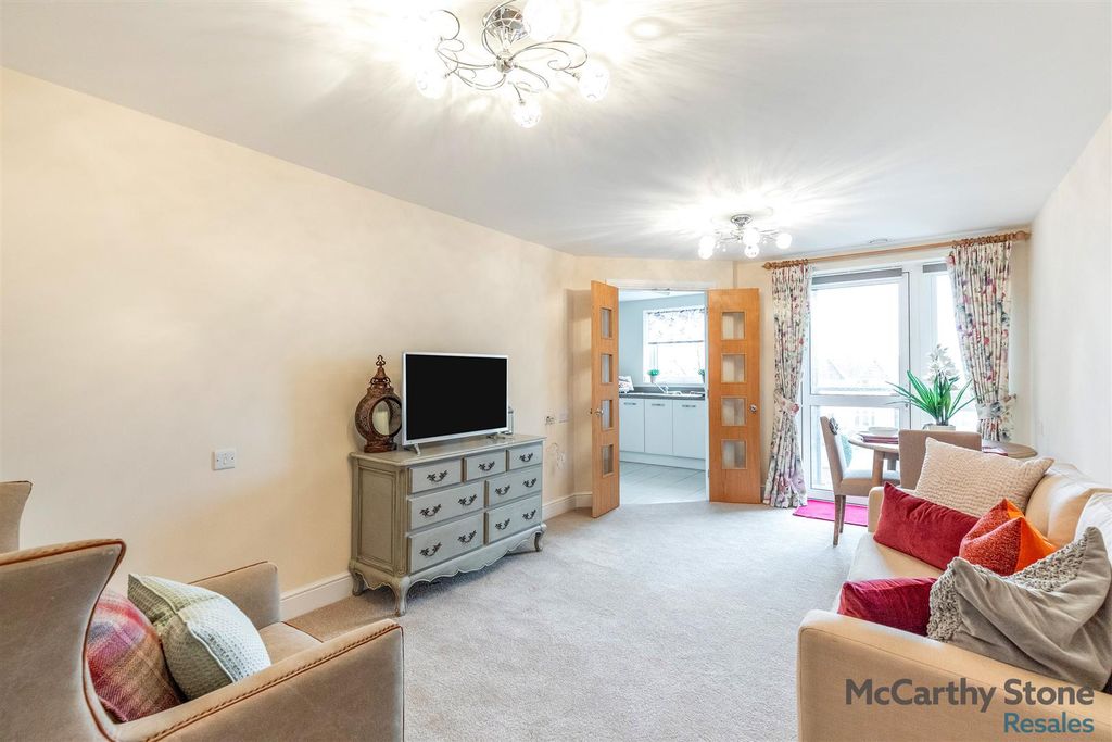 Property photo 2 of 31 x-6.Jpg