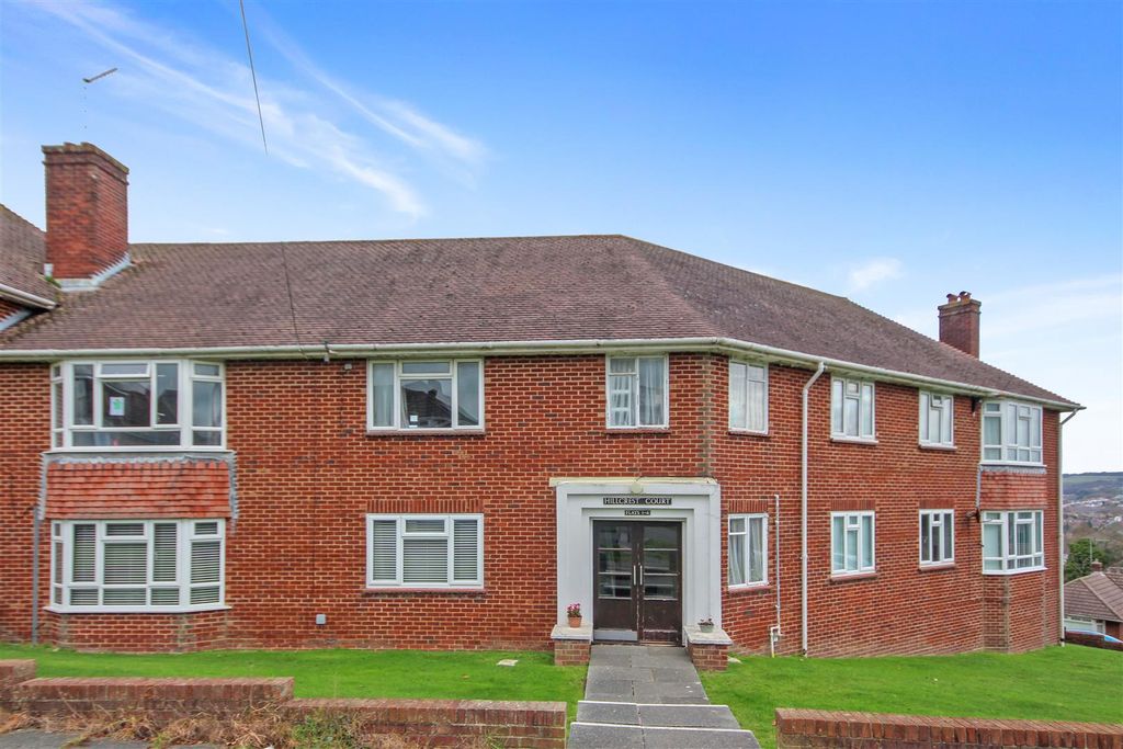 Property photo 1 of 7 Front