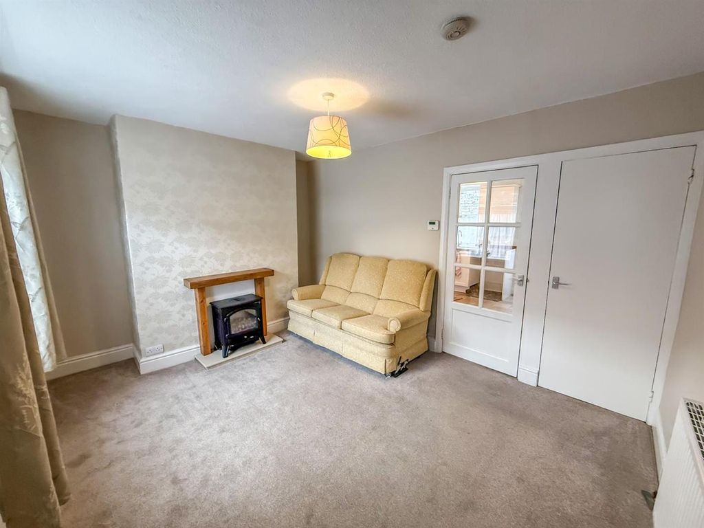 Property photo 3 of 13 Living Room