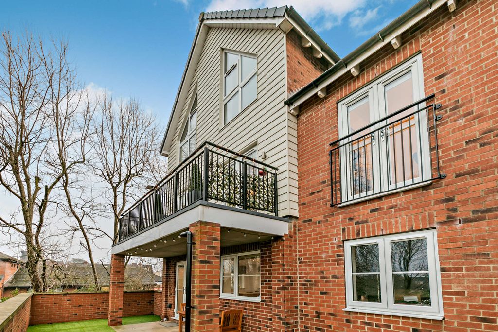 Property photo 1 of 26 Front View