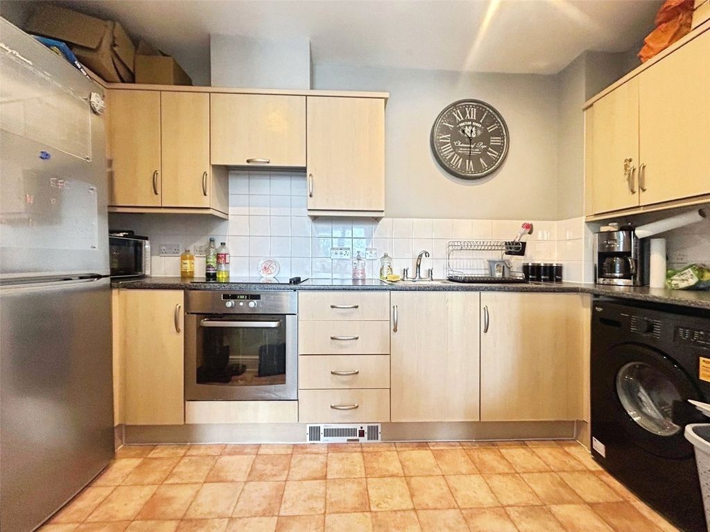 Property photo 3 of 12 Picture No. 13