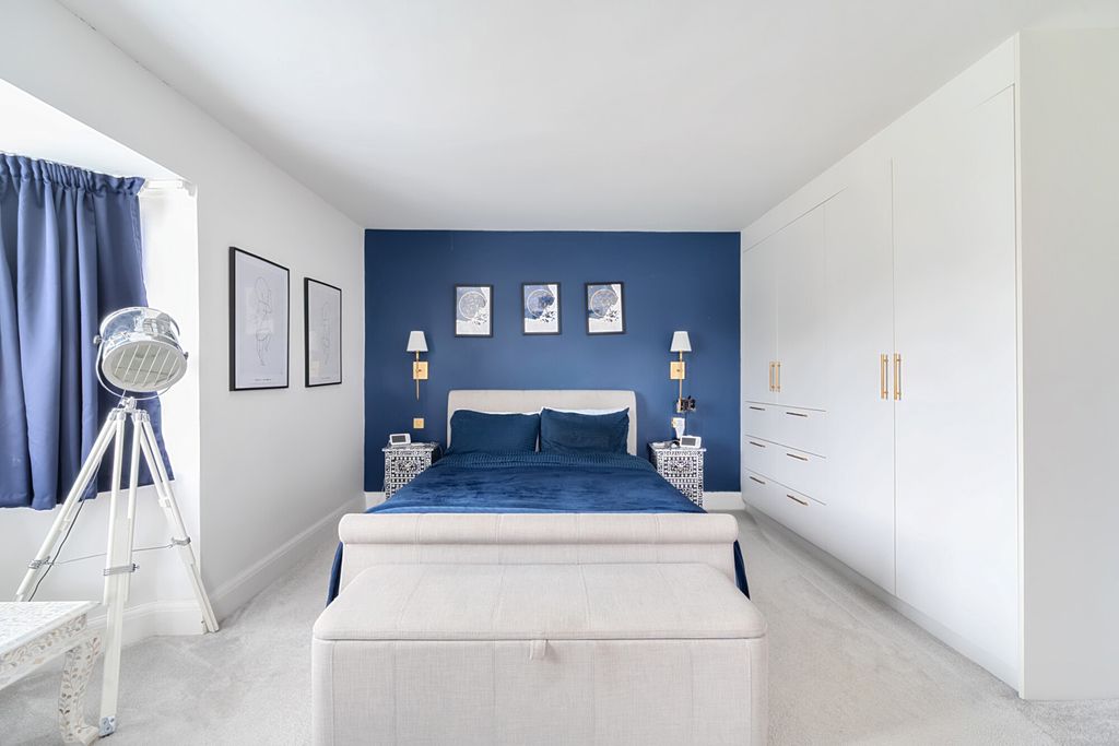 Property photo 1 of 20 1333335-11-6890c0...